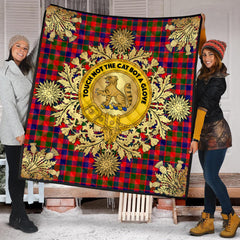 Gow Modern Tartan Crest Premium Quilt - Gold Thistle Style