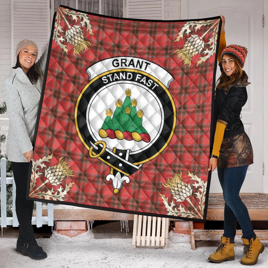 Grant Weathered Tartan Crest Premium Quilt - Gold Thistle Style