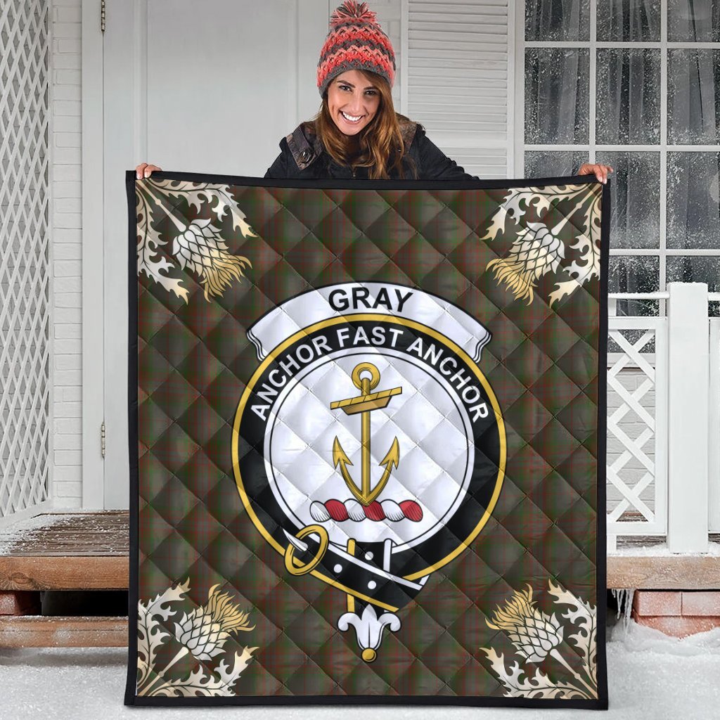 Gray Tartan Crest Premium Quilt - Gold Thistle Style