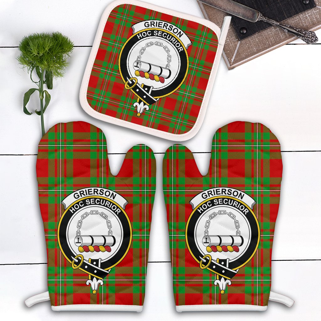 Grierson Tartan Crest Oven Mitt And Pot Holder (2 Oven Mitts + 1 Pot Holder)