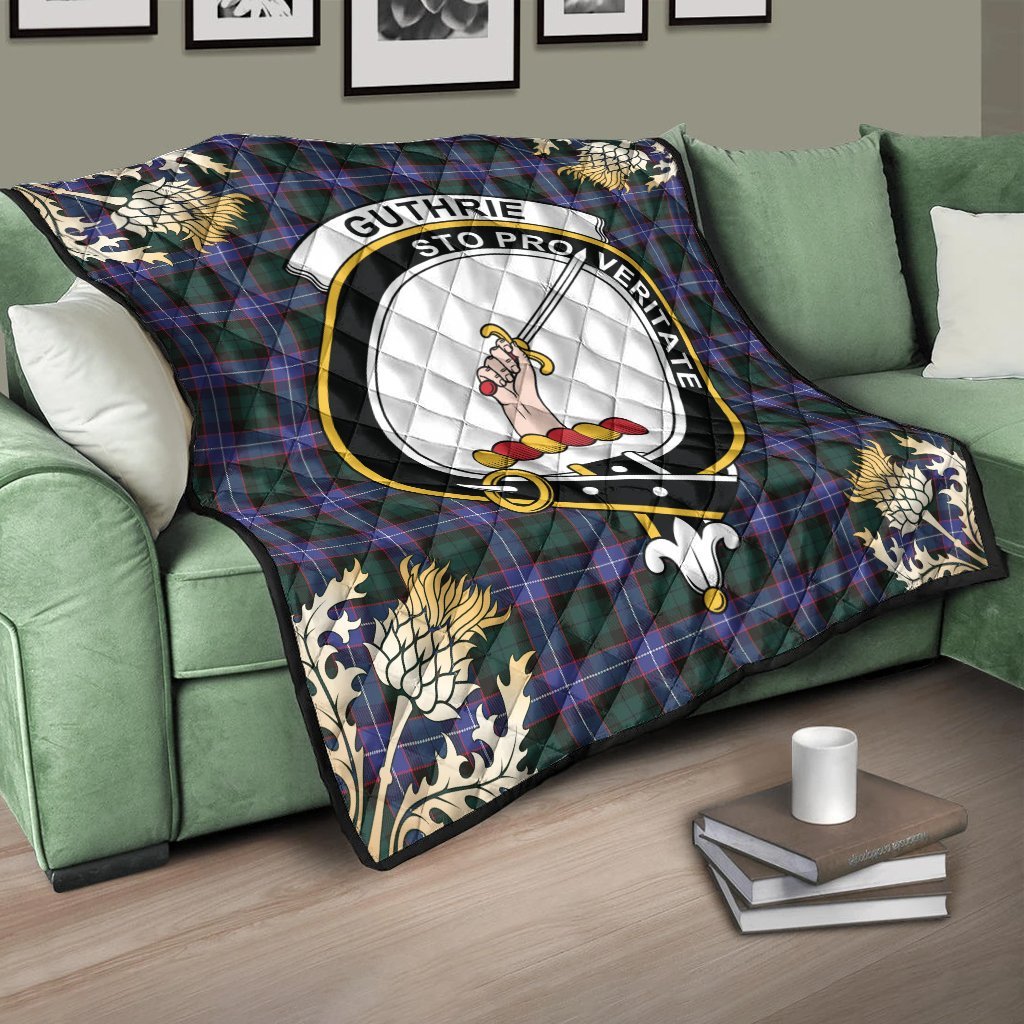 Guthrie Modern Tartan Crest Premium Quilt - Gold Thistle Style