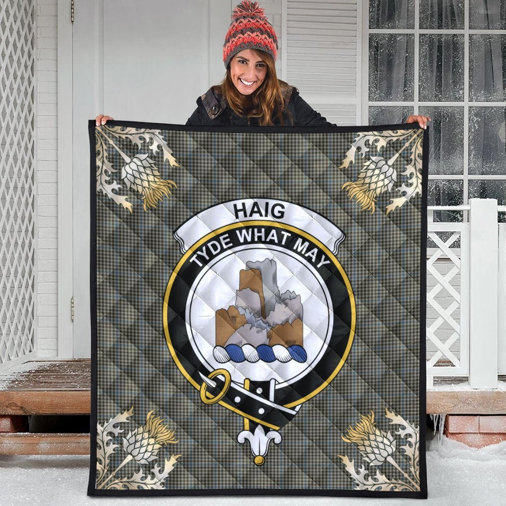 Haig Tartan Crest Premium Quilt - Gold Thistle Style