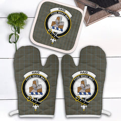 Haig Tartan Crest Oven Mitt And Pot Holder (2 Oven Mitts + 1 Pot Holder)