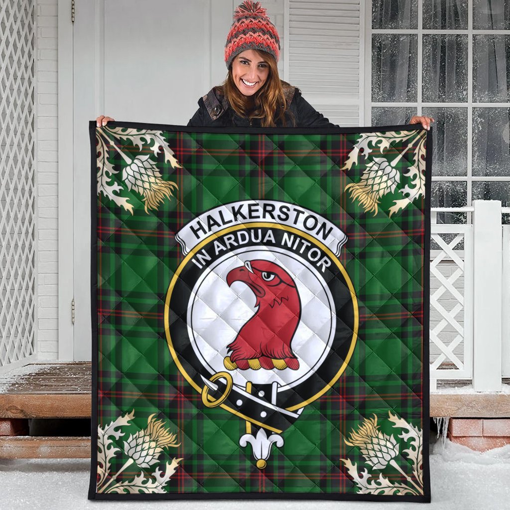 Halkerston Tartan Crest Premium Quilt - Gold Thistle Style