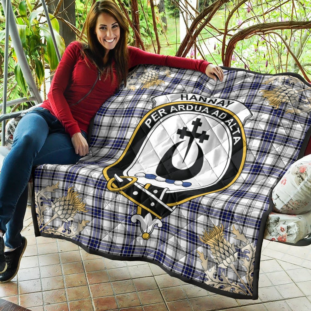 Hannay Modern Tartan Crest Premium Quilt - Gold Thistle Style