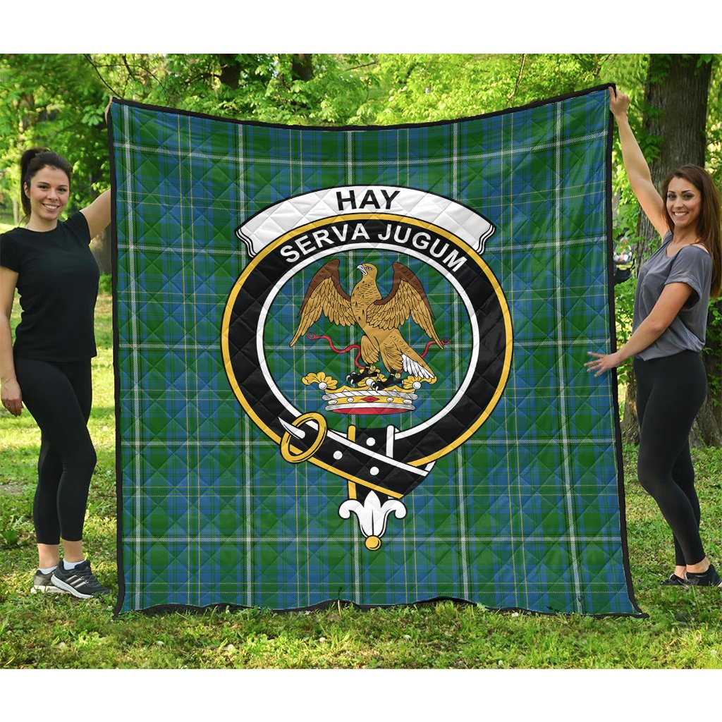 Hay Hunting Tartan Crest Quilt