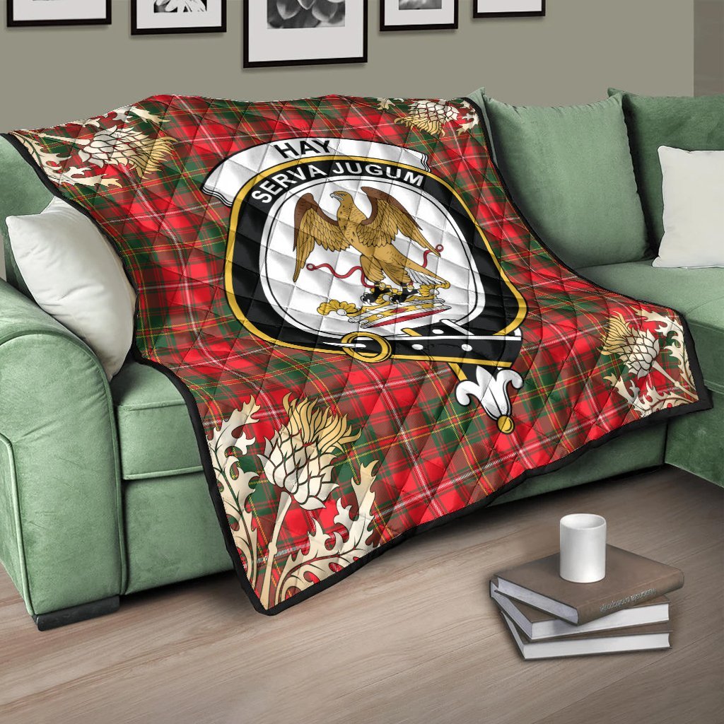 Hay Modern Tartan Crest Premium Quilt - Gold Thistle Style