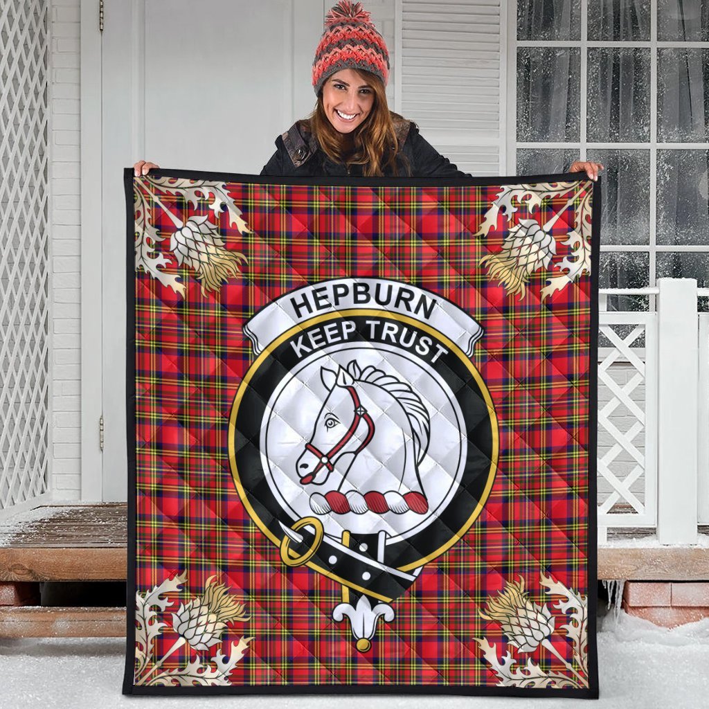 Hepburn Tartan Crest Premium Quilt - Gold Thistle Style