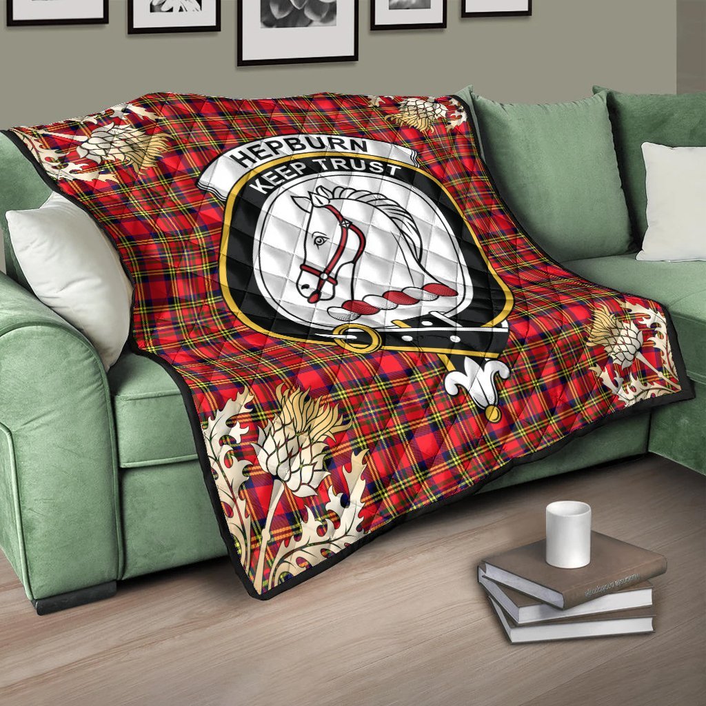 Hepburn Tartan Crest Premium Quilt - Gold Thistle Style