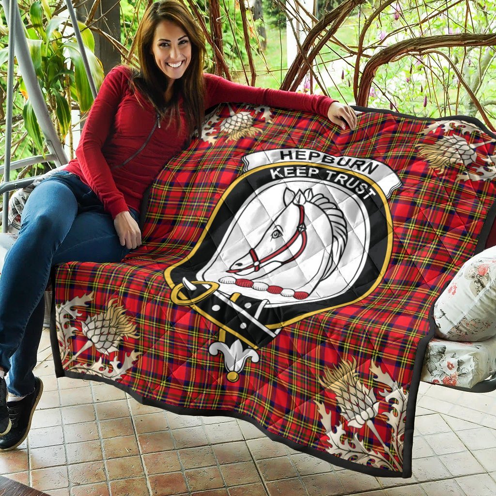 Hepburn Tartan Crest Premium Quilt - Gold Thistle Style