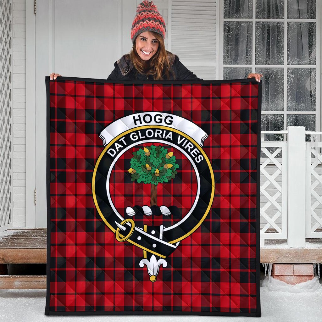 Hogg Tartan Crest Quilt