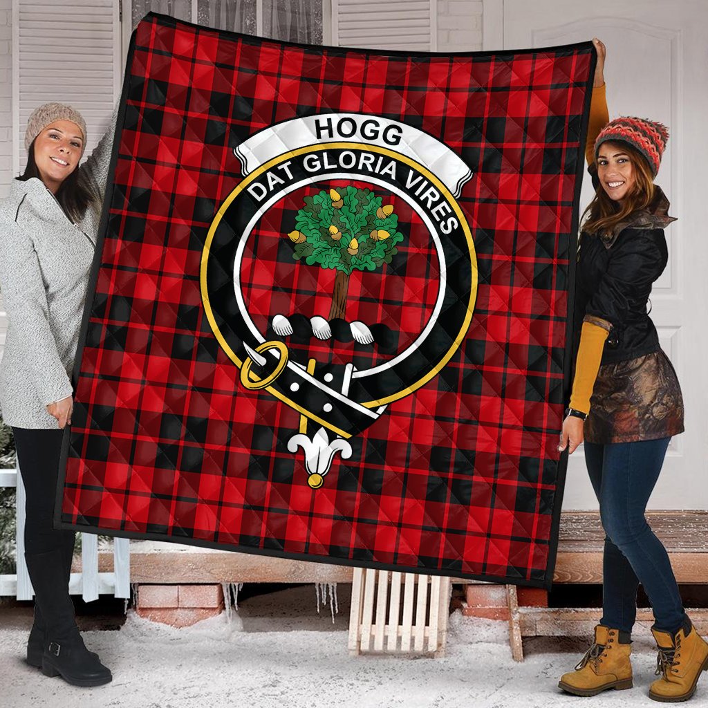 Hogg Tartan Crest Quilt