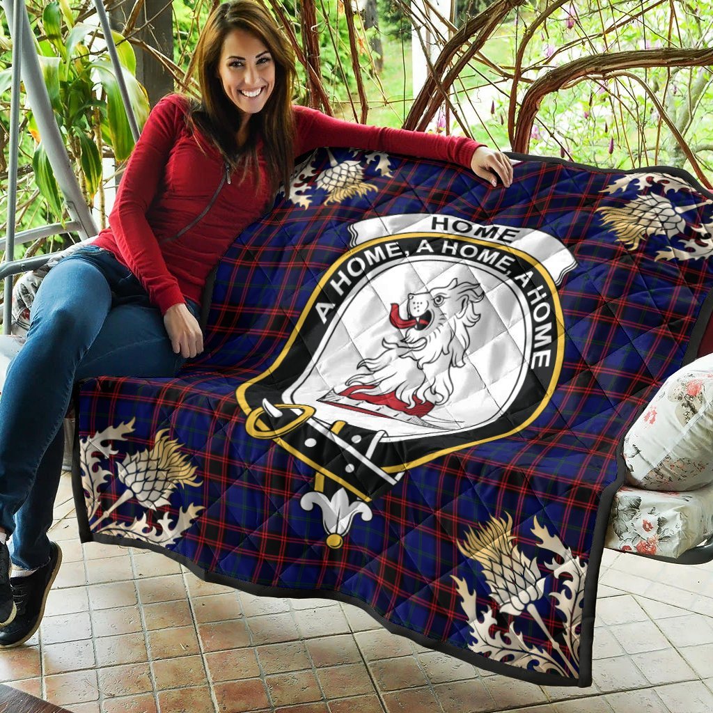 Home Modern Tartan Crest Premium Quilt - Gold Thistle Style