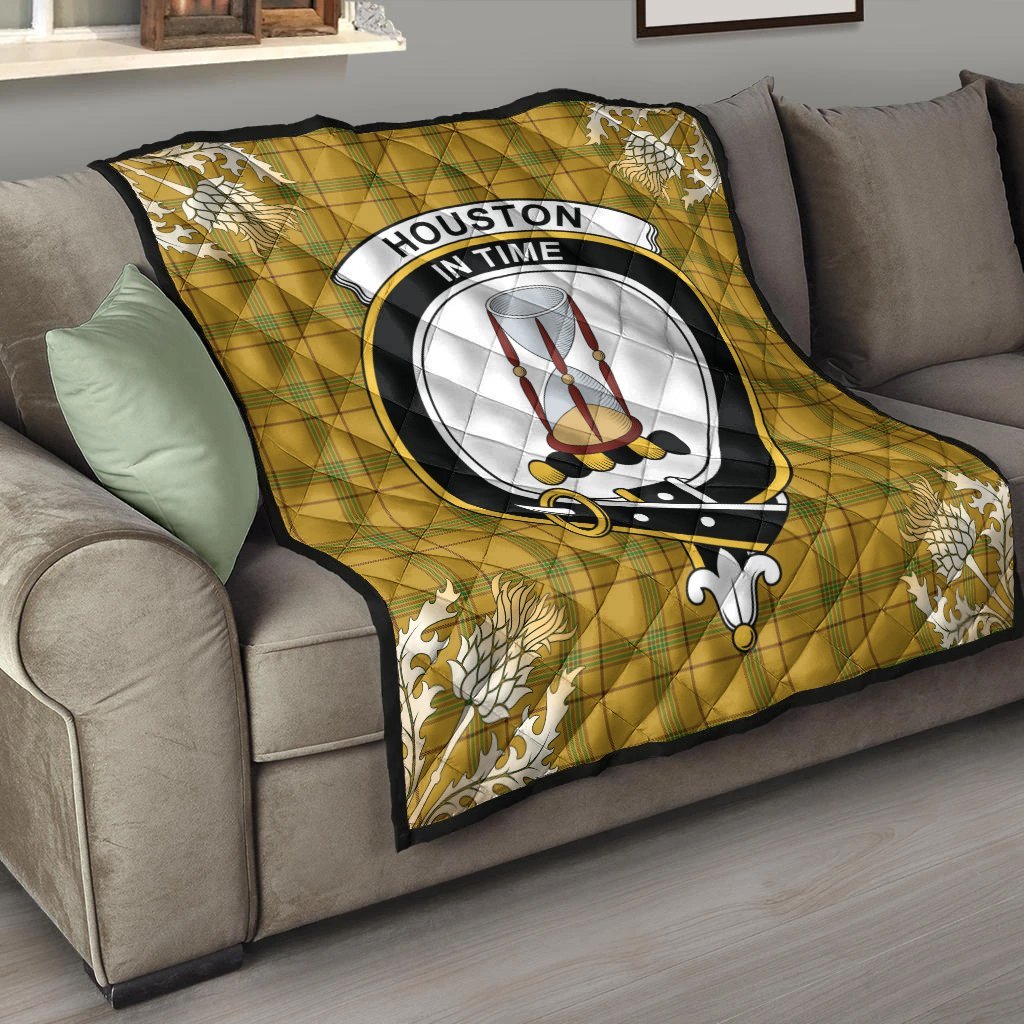 Houston Tartan Crest Premium Quilt - Gold Thistle Style