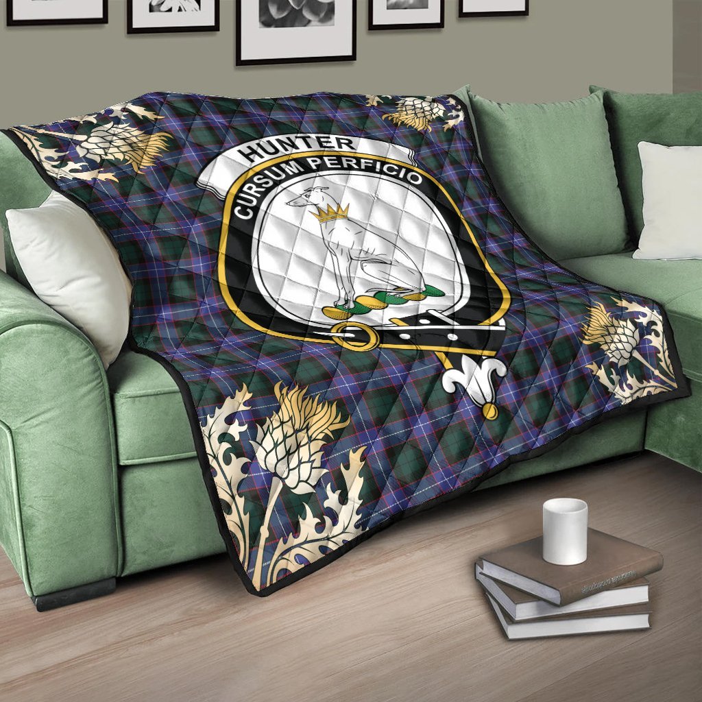 Hunter Modern Tartan Crest Premium Quilt - Gold Thistle Style