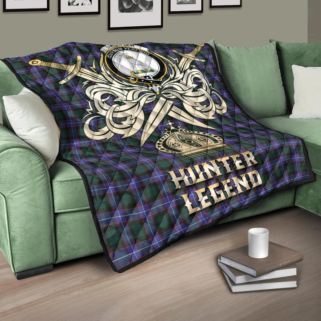 Hunter Modern Tartan Crest Legend Gold Royal Premium Quilt