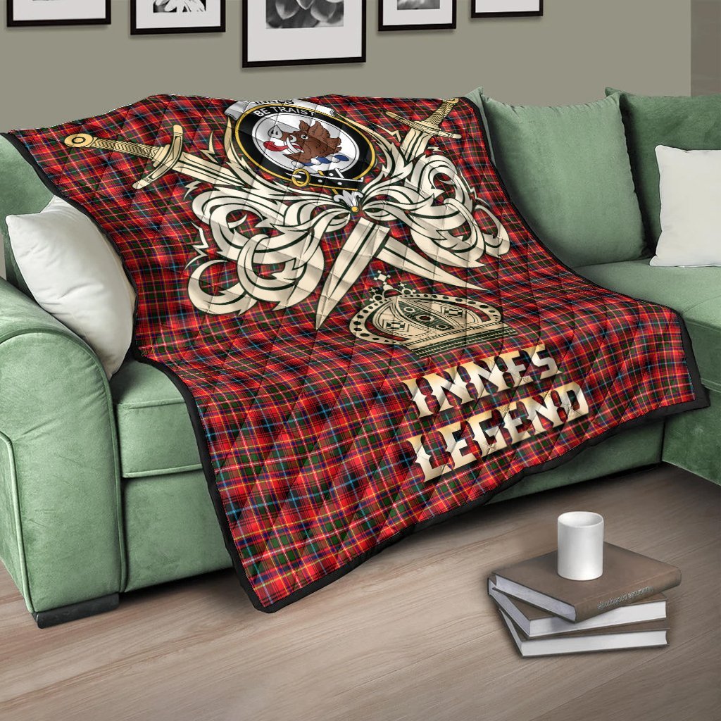 Innes Modern Tartan Crest Legend Gold Royal Premium Quilt