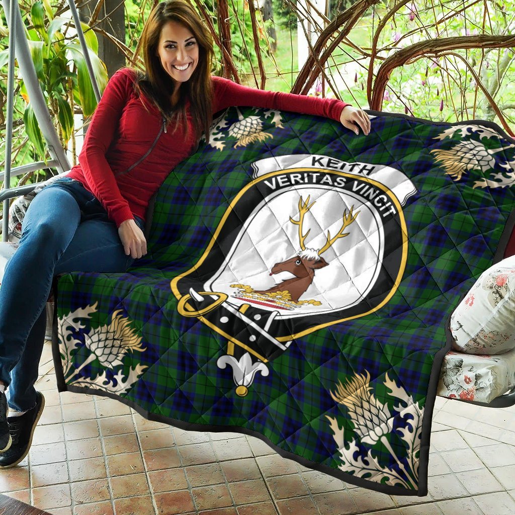 Keith Modern Tartan Crest Premium Quilt - Gold Thistle Style