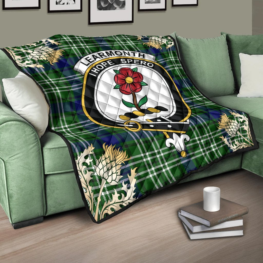 Learmonth Tartan Crest Premium Quilt - Gold Thistle Style