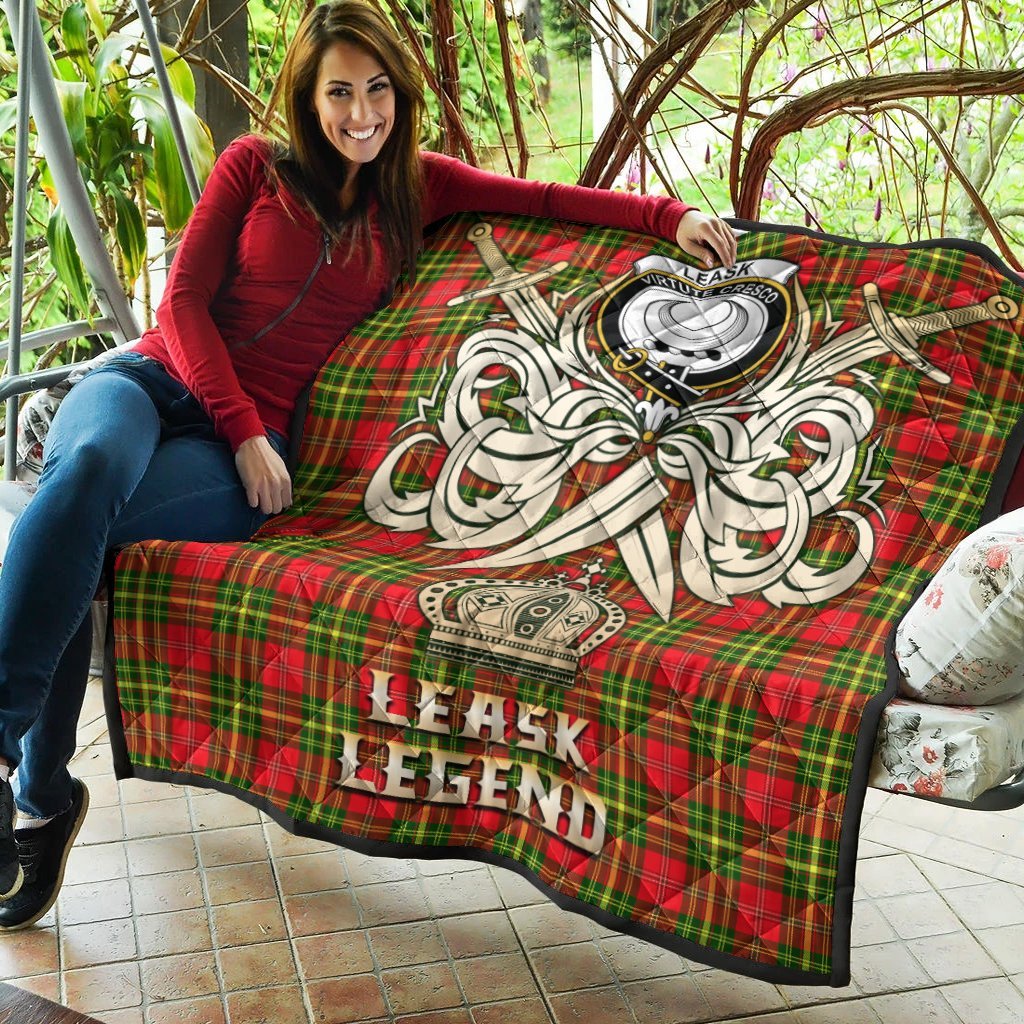 Leask Tartan Crest Legend Gold Royal Premium Quilt