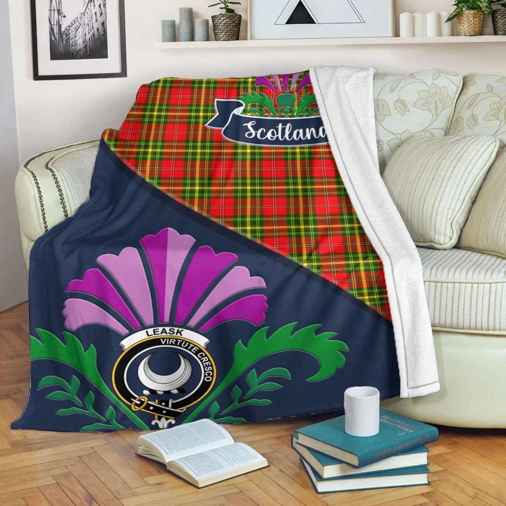 Leask Tartan Crest Premium Blanket - Thistle Style