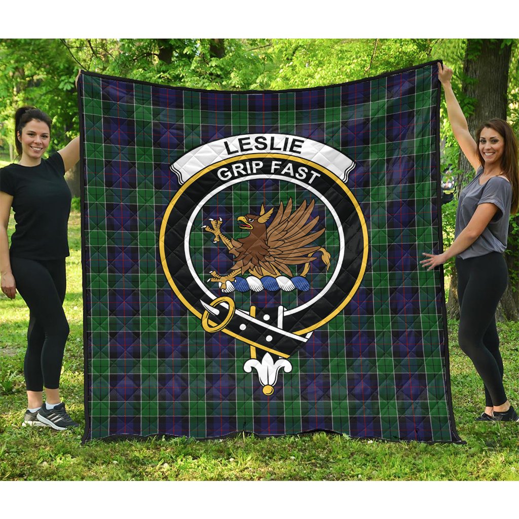 Leslie Hunting Tartan Crest Quilt