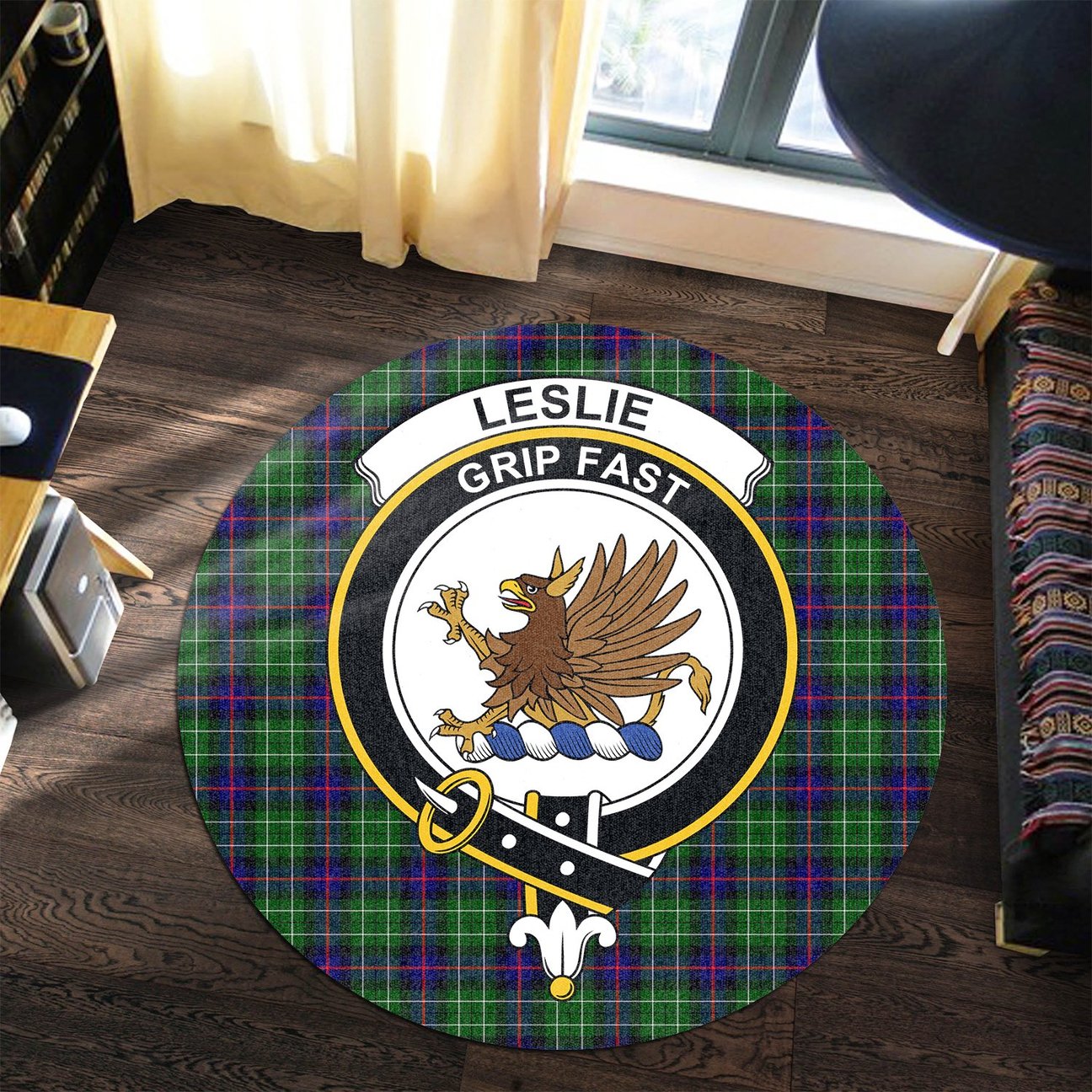 Leslie Hunting Tartan Crest Round Rug