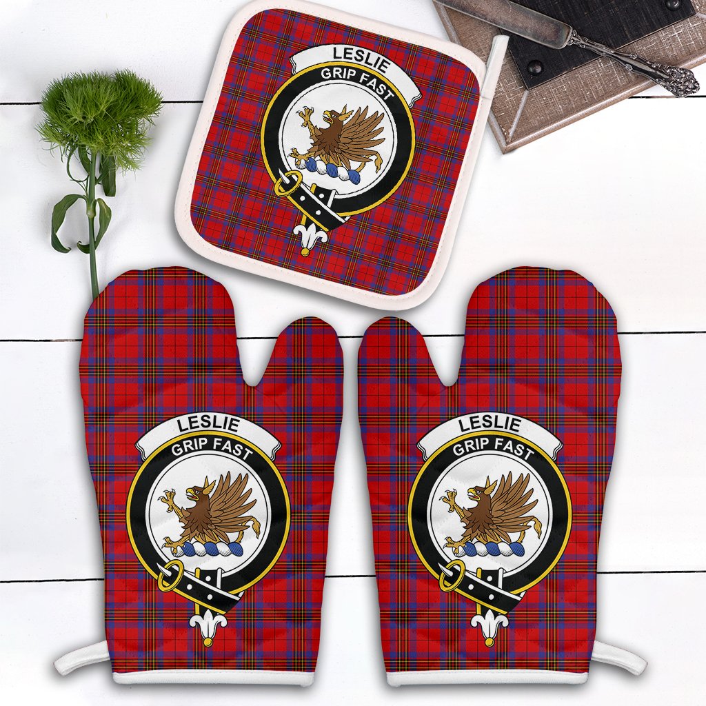 Leslie Modern Tartan Crest Oven Mitt And Pot Holder (2 Oven Mitts + 1 Pot Holder)