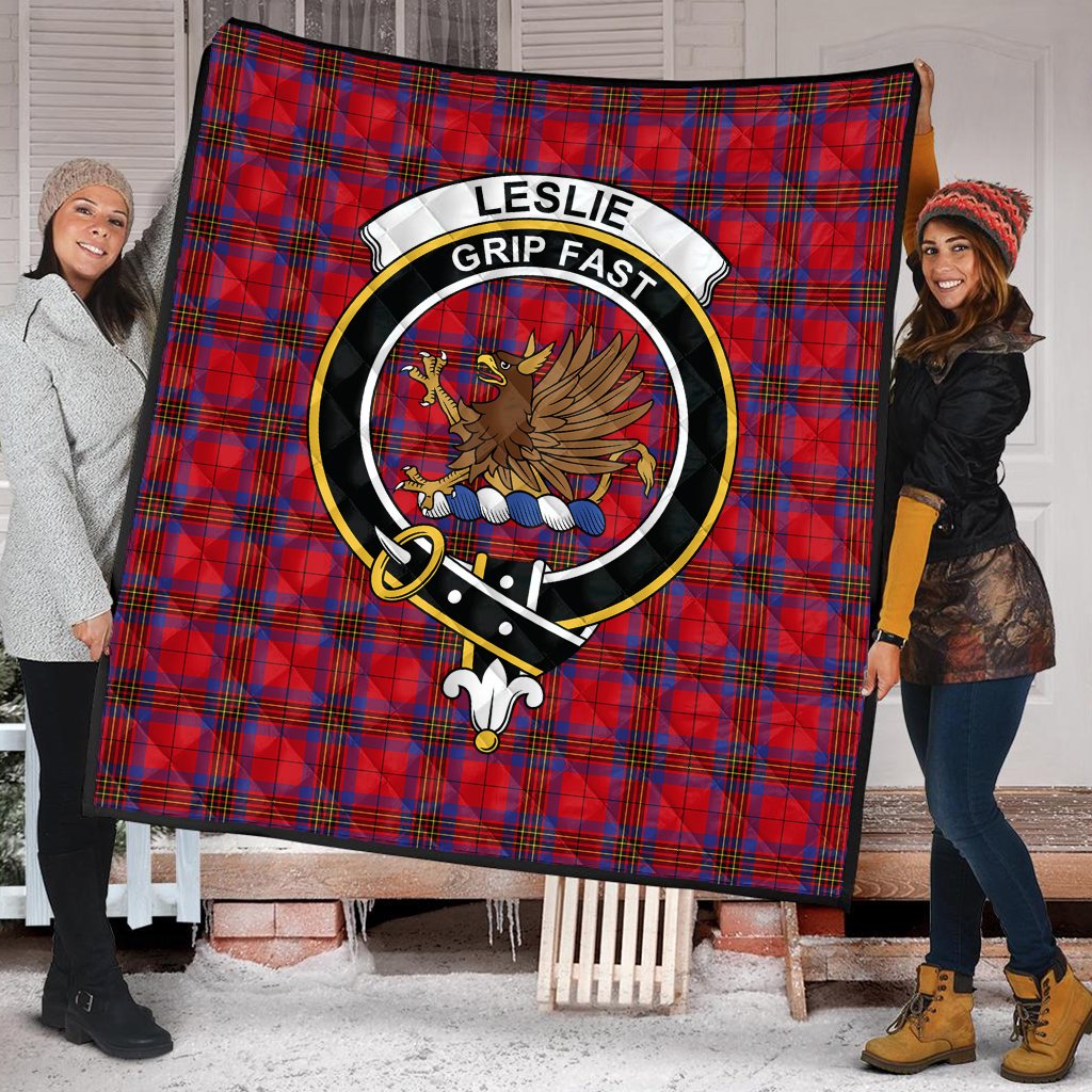 Leslie Modern Tartan Crest Quilt