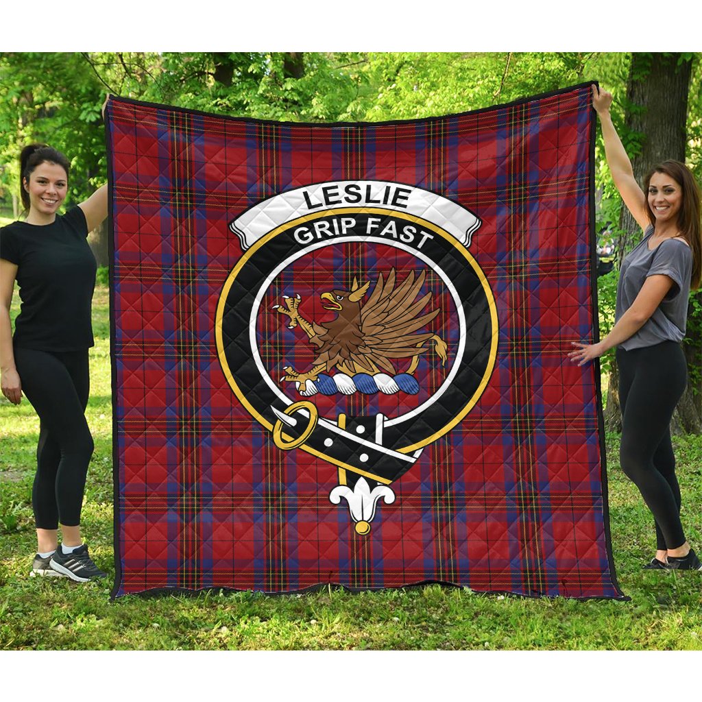 Leslie Red Tartan Crest Quilt