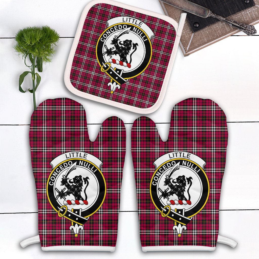 Little Tartan Crest Oven Mitt And Pot Holder (2 Oven Mitts + 1 Pot Holder)