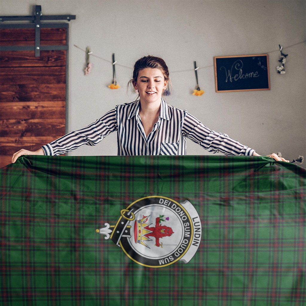 Lundin Tartan Crest Tablecloth