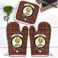 Lyle Tartan Crest Oven Mitt And Pot Holder (2 Oven Mitts + 1 Pot Holder)