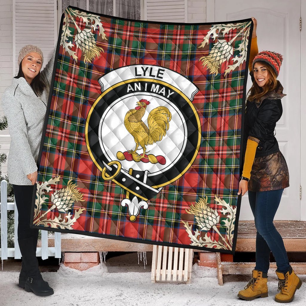 Lyle Tartan Crest Premium Quilt - Gold Thistle Style