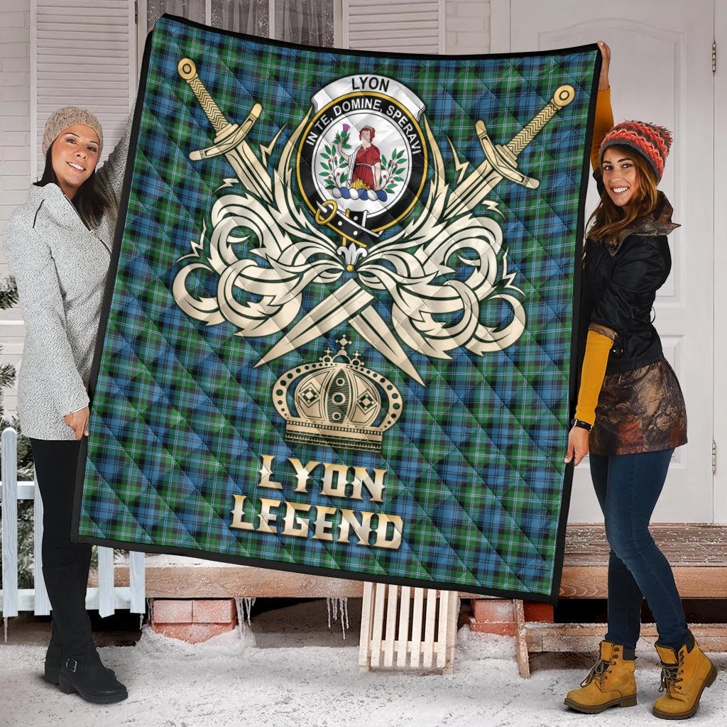 Lyon Tartan Crest Legend Gold Royal Premium Quilt