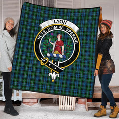 Lyon Tartan Crest Quilt