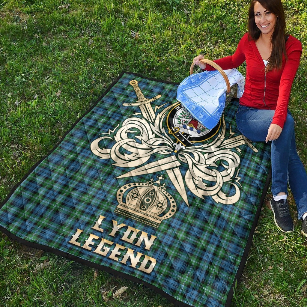 Lyon Tartan Crest Legend Gold Royal Premium Quilt