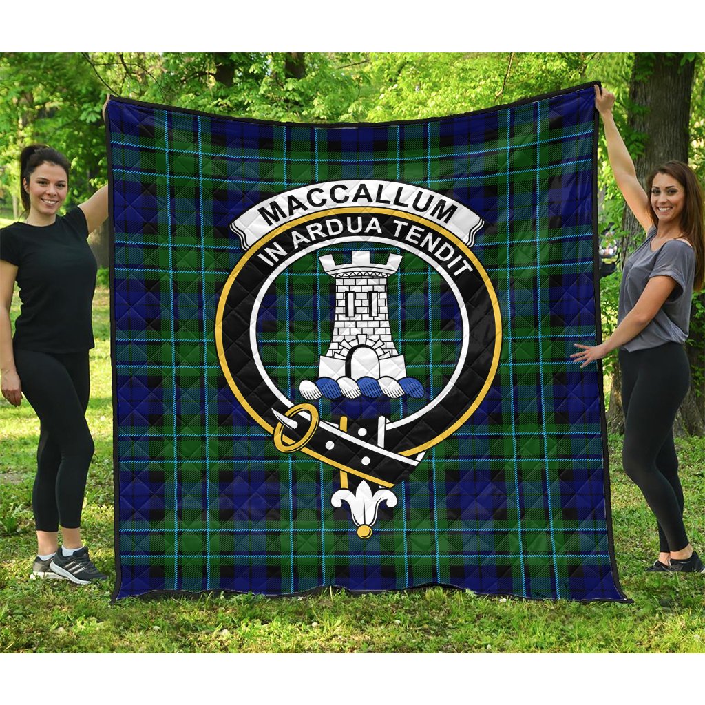 MacCallum Modern Tartan Crest Quilt