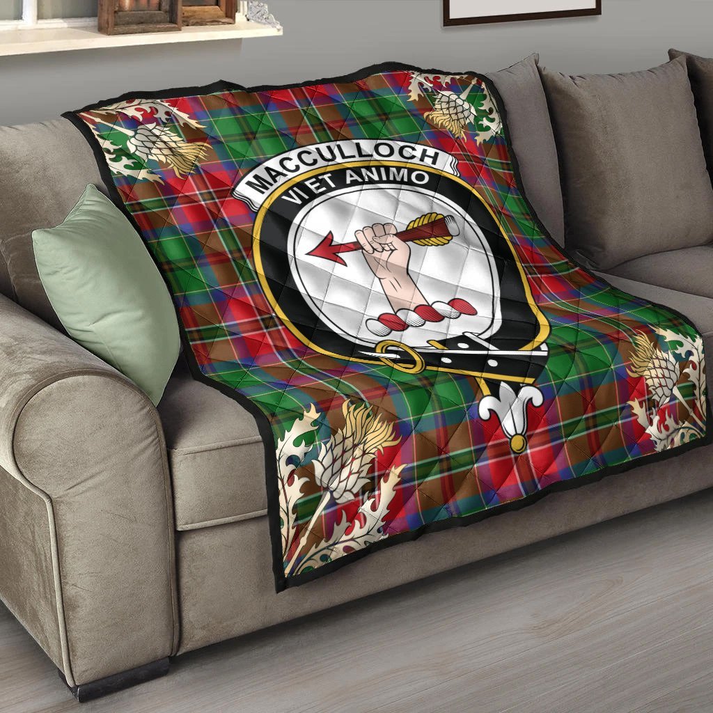 MacCulloch Tartan Crest Premium Quilt - Gold Thistle Style