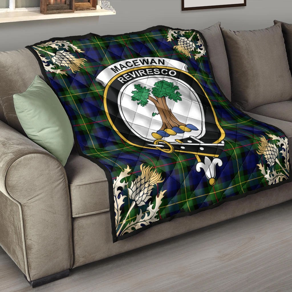 MacEwan Tartan Crest Premium Quilt - Gold Thistle Style