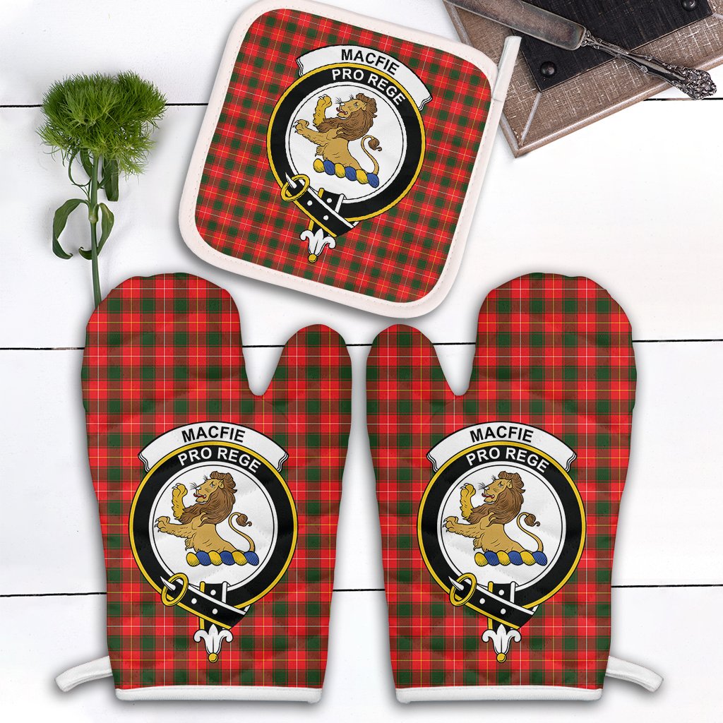 MacFie Tartan Crest Oven Mitt And Pot Holder (2 Oven Mitts + 1 Pot Holder)