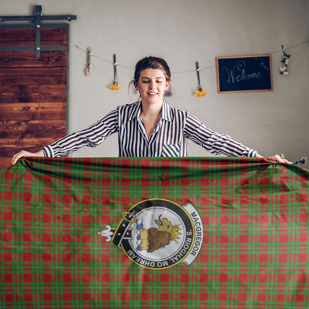 MacGregor Tartan Crest Tablecloth