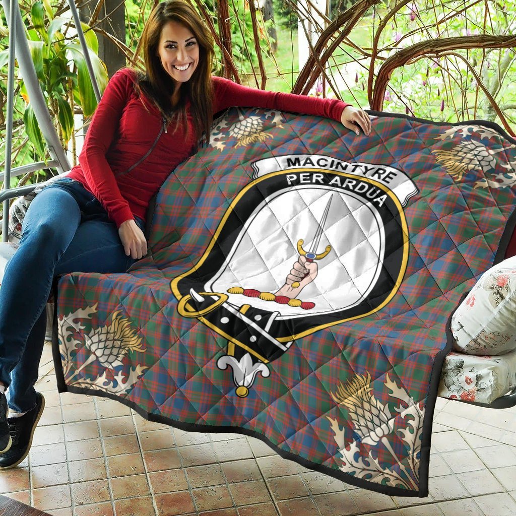 MacIntyre Ancient Tartan Crest Premium Quilt - Gold Thistle Style