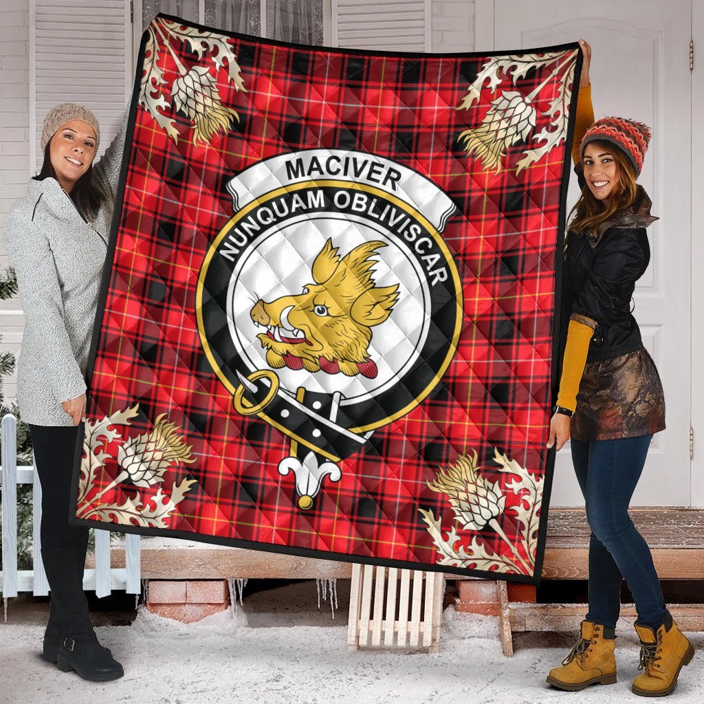 MacIver Modern Tartan Crest Premium Quilt - Gold Thistle Style