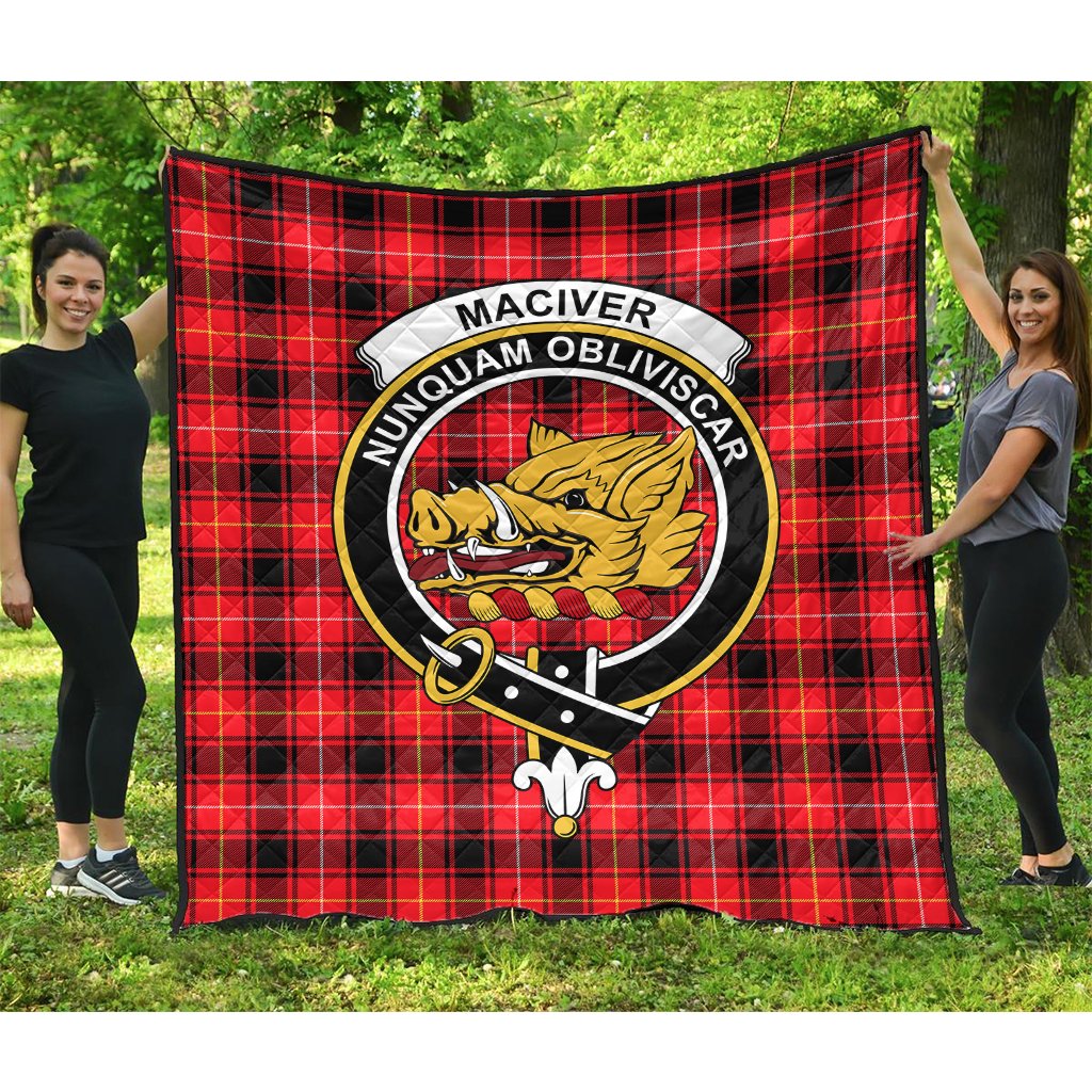 MacIver Modern Tartan Crest Quilt