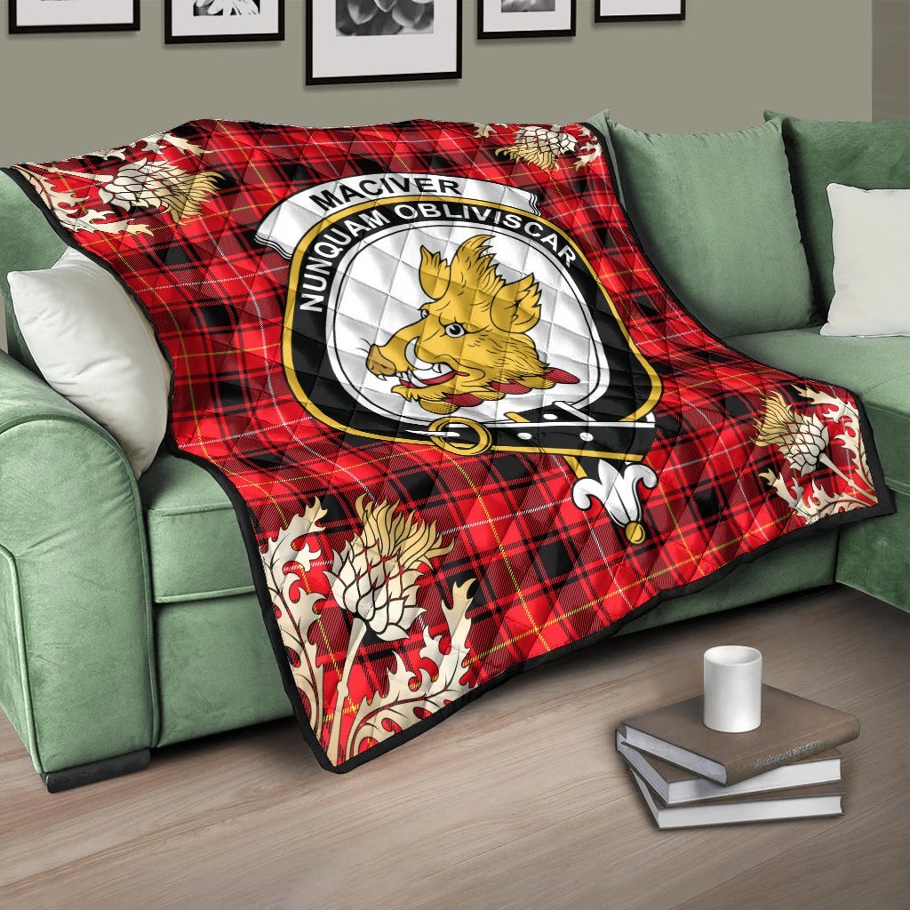 MacIver Modern Tartan Crest Premium Quilt - Gold Thistle Style