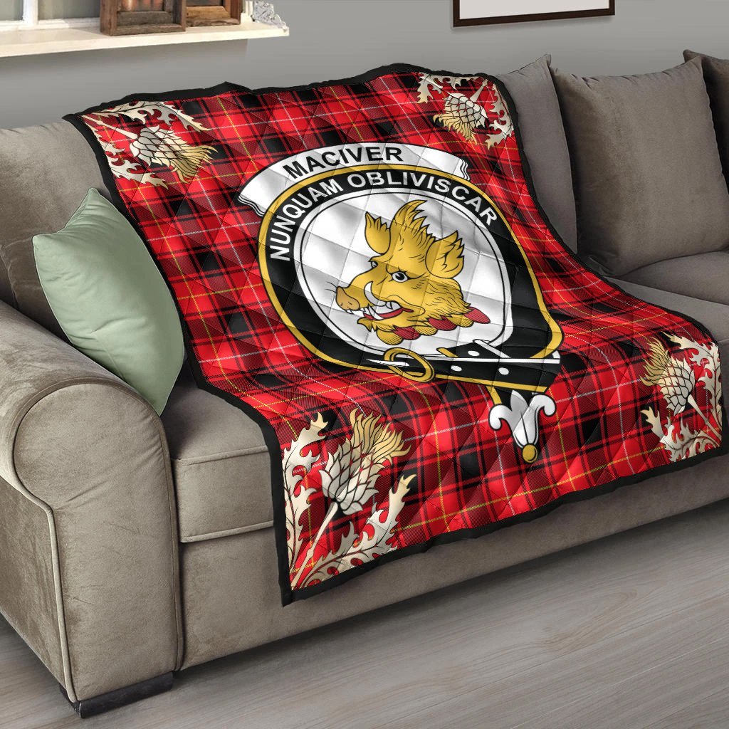 MacIver Modern Tartan Crest Premium Quilt - Gold Thistle Style