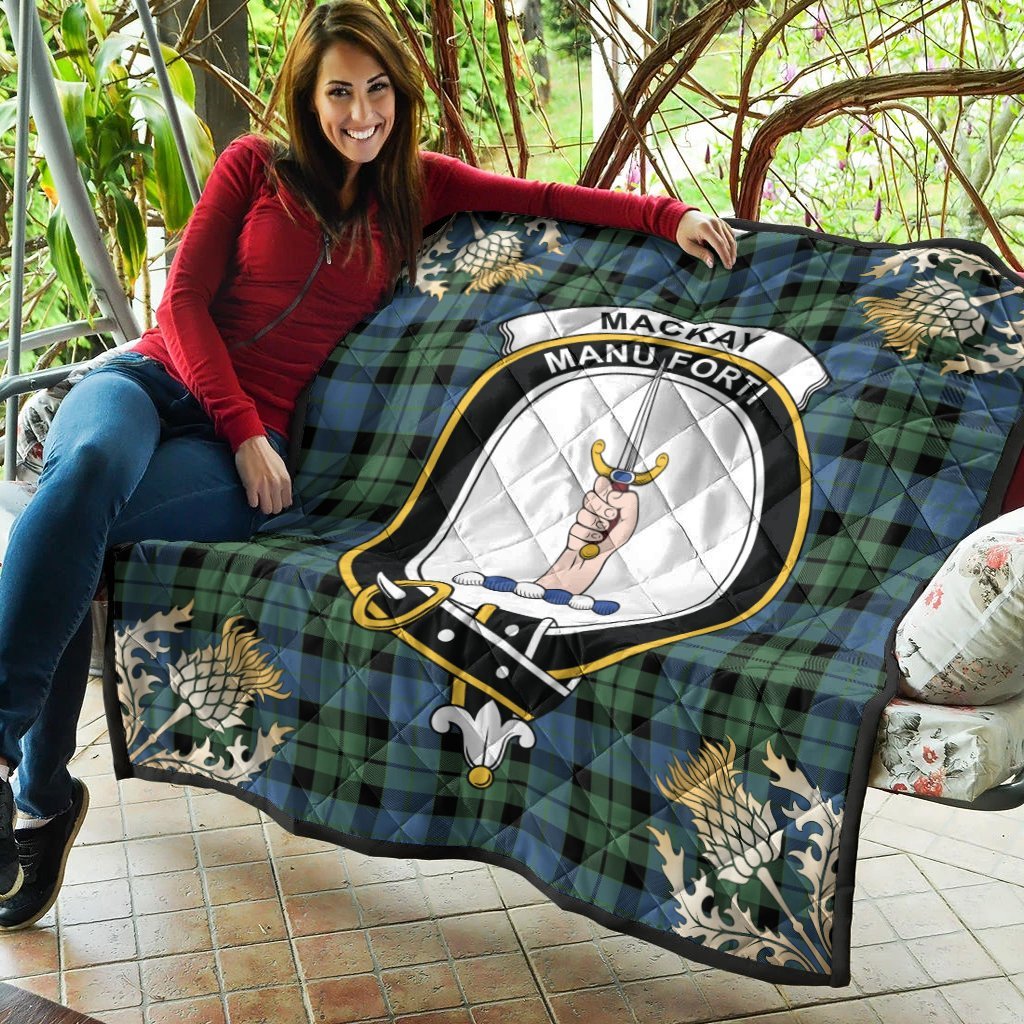 MacKay Ancient Tartan Crest Premium Quilt - Gold Thistle Style