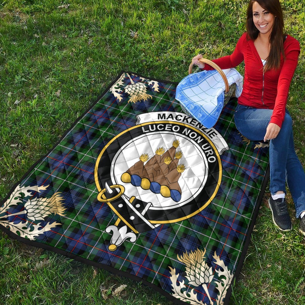 MacKenzie Modern Tartan Crest Premium Quilt - Gold Thistle Style