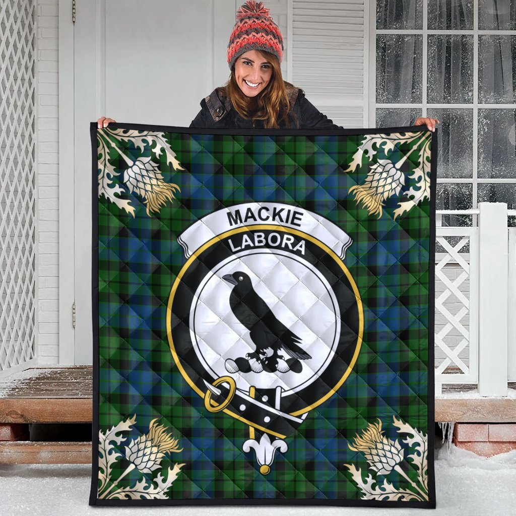 MacKie Tartan Crest Premium Quilt - Gold Thistle Style